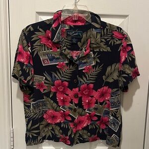 Island Traders Women’s Navy Floral Short Sleeve Tropical Hawaiian Shirt Size L
